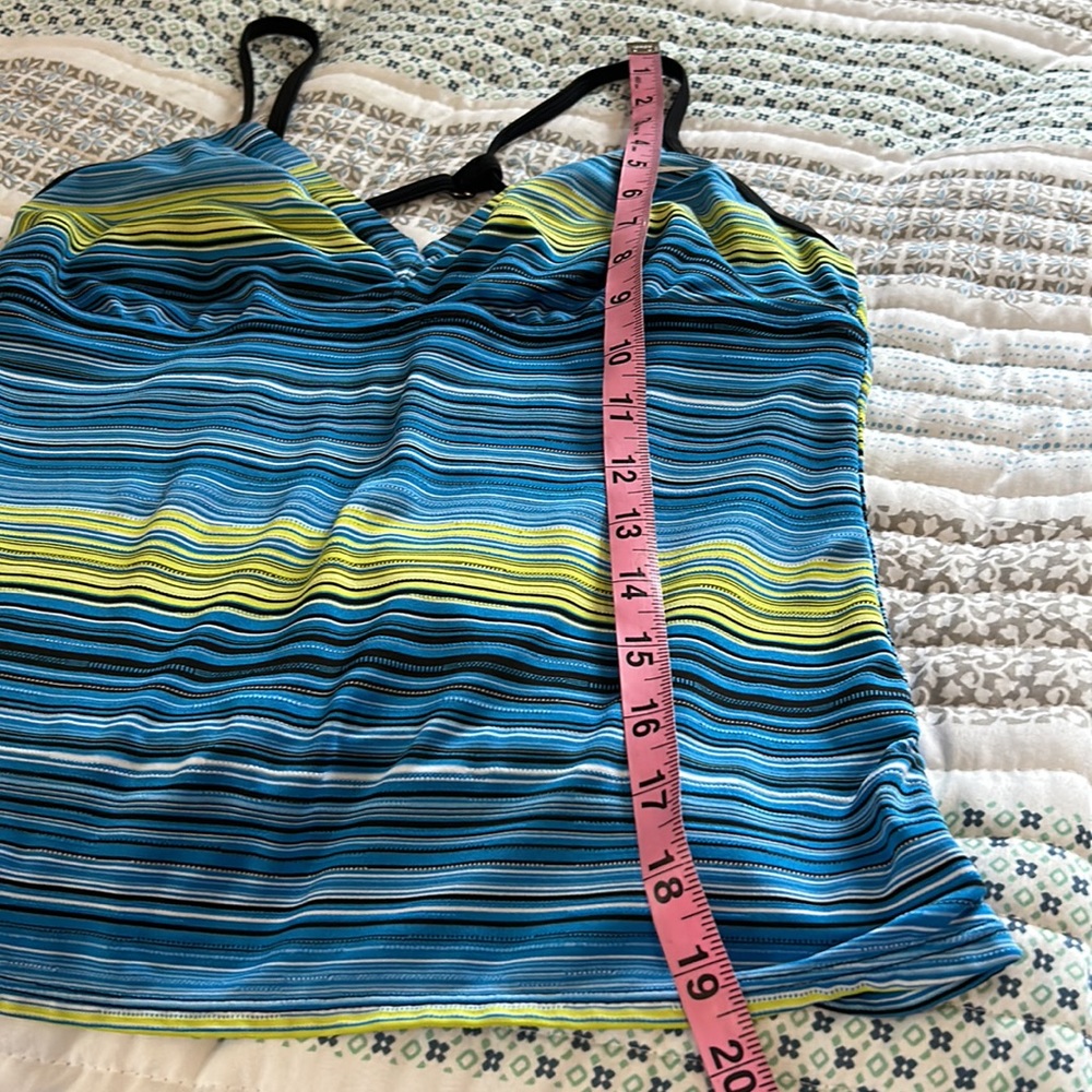 Nike Tankini - Picture 6 of 6